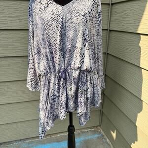 CUDDLE DUDS women’s 2X blouson top, animal/reptile print